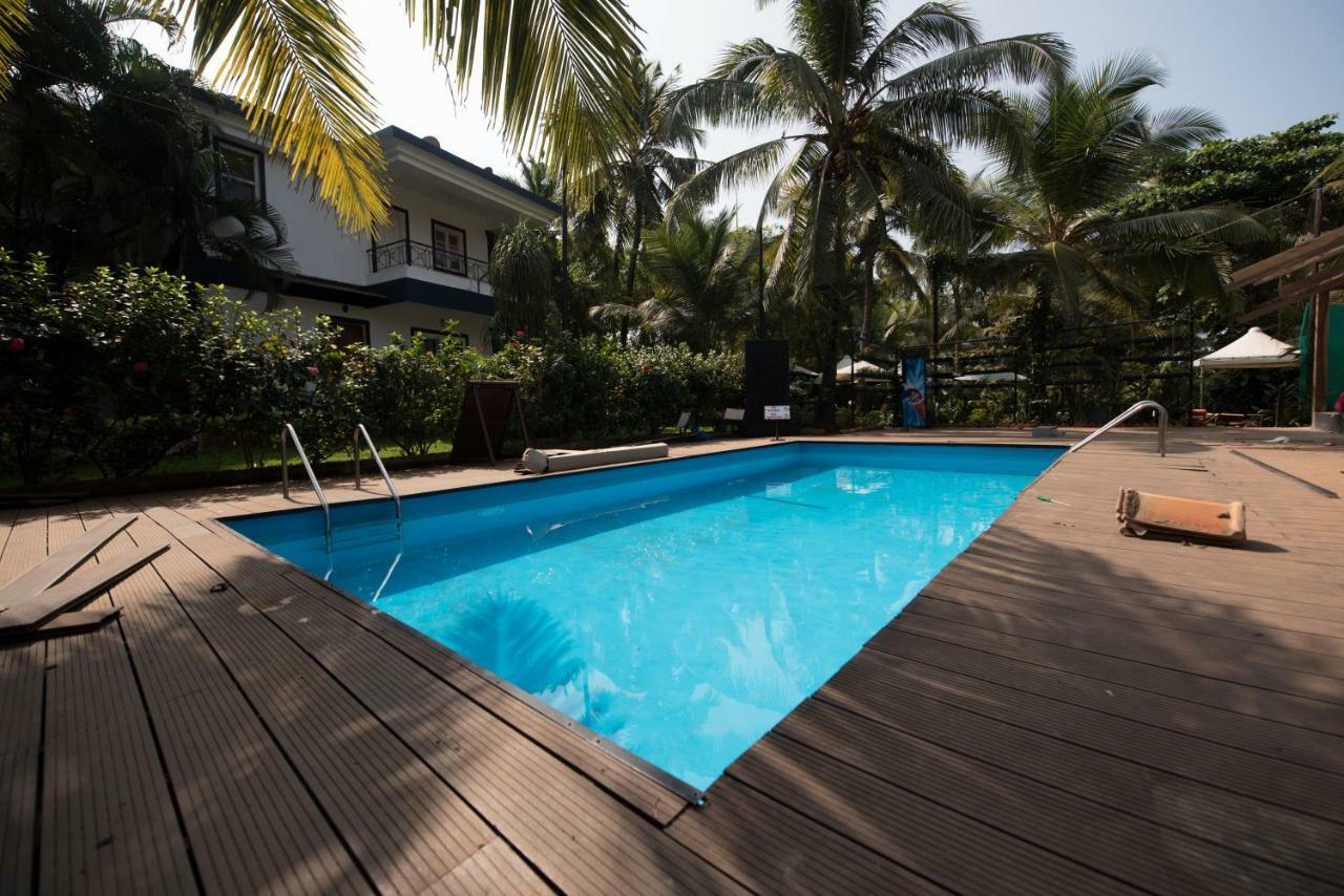 Pool Facing Studio Aparthotel Candolim